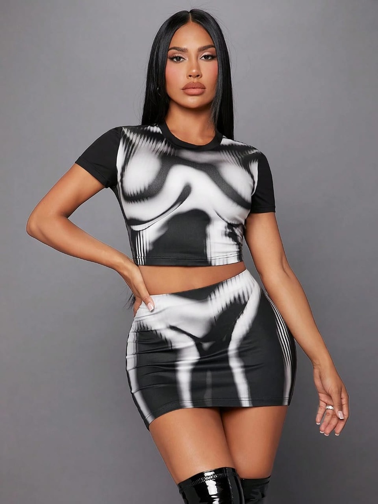 Print Crop Tee & Bodycon Skirt