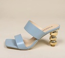 Chunky heel